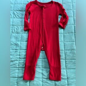 Kyte Baby Red Holiday 2022 line Retired Snap Romper Bamboo size 6-12 Months